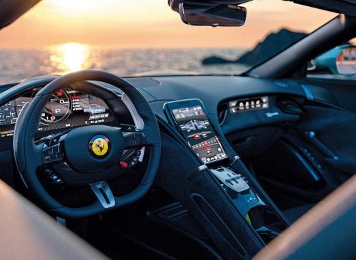 Ferrari Roma Spider 2025